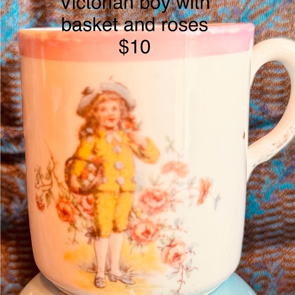 Vintage/antique teacup. Shipping not included in price. See photos for more. - Picture 3 of 3